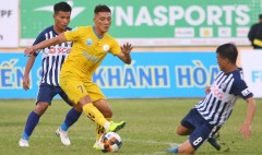 TP. HCM được Khánh Hòa tiếp sức để lật đổ CLB Hà Nội tại V.League