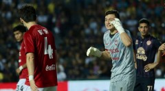 Văn Lâm được báo Thái ca ngợi sau khi đạt thành tựu đầu tiên ở Thai League 2020