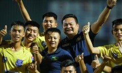 'Cậu bé vàng' Phạm Văn Quyến giúp bóng đá trẻ SLNA bay cao