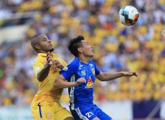 Highlights Quảng Nam 2-0 Nam Định: Rafaelson bị từ chối bàn thắng