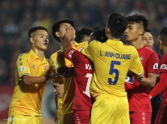 Sau nhiều năm đặc cách, các CLB như Hải Phòng hay SLNA đứng trước nguy cơ bị cấm dự V-League