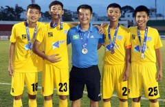 Sau chiến tích với U17 SLNA, Văn Quyến được BLĐ đội bóng xứ Nghệ tưởng thưởng