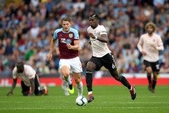 Nhận định bóng đá Burnley vs Man United 13/1: Quỷ đỏ chiếm ngôi đầu