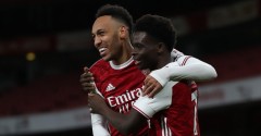 Aubameyang tỏa sáng rực rỡ giúp Arsenal vươn lên nửa trên BXH