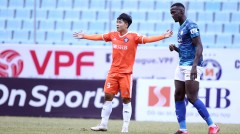 VIDEO: Hà Đức Chinh, Claudicir và những pha bỏ lỡ không thể tin nổi tại vòng 1 V-League