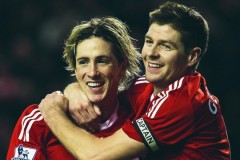 Steven Gerrard: 'Sự ra của Torres năm đó khiến trái tim tôi tan nát'