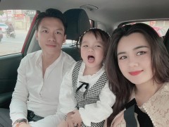 VIDEO: Tiểu thư nhà Quế Ngọc Hải livestream bán hàng online giúp mẹ