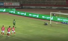 VIDEO: Lão tướng 40 tuổi sút hỏng penalty khiến Sài Gòn FC thất bại đáng tiếc