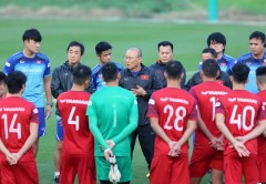 HLV Park lên danh sách sơ bộ 40 cầu thủ cho ĐT Việt Nam, có tên Đoàn Văn Hậu
