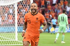 Depay hóa 'mộc nhân', Hà Lan vẫn nhẹ nhàng giành vé vượt qua vòng bảng