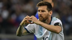 VIDEO: Messi 'tịt ngòi', Argentina chật vật đánh bại Paraguay