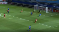 VIDEO: Hậu vệ Viettel thiếu quyết đoán để ĐKVĐ Thái Lan dễ dàng ghi bàn