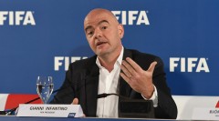Giảng viên trọng tài FIFA lên án đề xuất mới: 'Bóng đá sao lại áp dụng luật của bóng rổ và Futsal vào?'