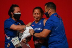 VĐV Philippines “khóc như mưa” khi đánh bại VĐV Trung Quốc để giành HCV lịch sử
