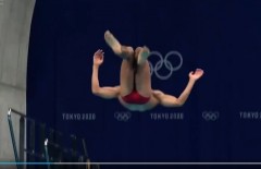 VIDEO: Thêm 3 pha nhảy cầu 'dở khóc dở cười' xuất hiện tại Olympic Tokyo