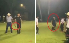 VIDEO: Trọng tài rút 'hàng nóng' tự vệ khi bị CĐV quá khích lao vào sân