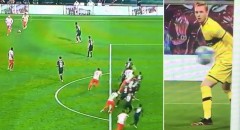 VIDEO: Pha sút phạt ảo diệu với quỹ đạo 'không tưởng' khiến CR7, Messi ngả mũ