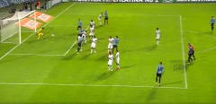VIDEO: Sao trẻ Real Madrid sút phạt với quỹ đạo khó lường