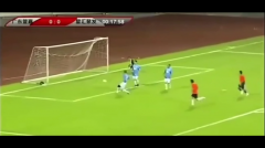 VIDEO: Hậu vệ Trung Quốc đá phản lưới nhà trước sự bất lực của đồng đội