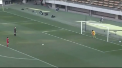 VIDEO: Pha lấy đà sút penalty chậm nhất lịch sử bóng đá