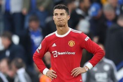 Chuyên gia bóng đá Anh: 'Điều tốt nhất là hãy ngậm miệng lại đi Ronaldo'