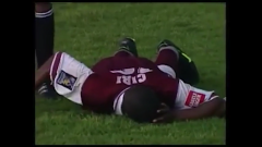 VIDEO: Đang thi đấu quyết tâm, 11 cầu thủ bất ngờ bị sét đánh trên sân dẫn đến tử vong