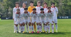 NÓNG: Chạy đà cho SEA Games 31, ĐT nữ Việt Nam thắng đội bóng hạng 17 thế giới