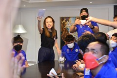 Madam Pang thưởng nóng cho U23 Thái Lan sau chiến thắng trước Singapore