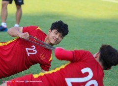 Trung vệ U23 Việt Nam: 'Chúng tôi đang dần thích nghi với chiến thuật của thầy Gong, nó rất thú vị'