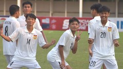 Chật vật vào bán kết, HLV U19 Thái Lan lo sợ bị U19 Lào xử đẹp
