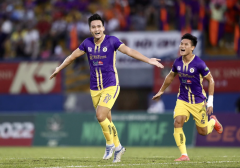 BLV Quang Tùng: 'Hà Nội FC quá áp đảo, vị trí dẫn đầu là xứng đáng và không phải bàn cãi nhiều'