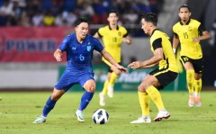 Hai CLB Thái Lan chê bai HLV Polking, úp mở khả năng nhả người dự AFF Cup