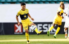 Quang Hải có bàn thắng vàng đầu tiên, sánh vai người hùng 'cứu vớt' Pau FC