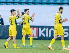 Báo chí Pháp tung hô Pau FC, 'ngó lơ' Quang Hải