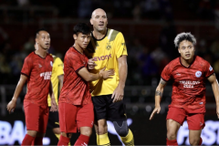 VIDEO: CLB Dortmund có lời chào cực 'hoành tráng' đến ĐT Việt Nam