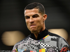 Ronaldo nổi loạn, MU vẫn phải cắn răng trả tiền cho kẻ phản bội?