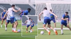VIDEO: 'Cây hài' Maguire gây sốt khi phô diễn kỹ thuật ngang ngửa Messi