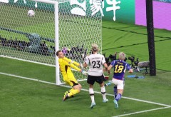 VIDEO: Asano mang 'động đất' đến World Cup với pha ghi bàn mẫu mực, Neuer chỉ biết chào thua