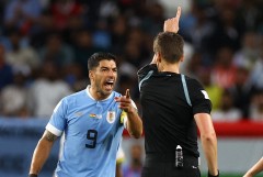 Luis Suarez: 'Uruguay bị từ chối hai quả phạt đền hợp lệ, trọng tài và FIFA hãy giải thích'