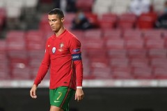 70% CĐV Bồ Đào Nha muốn loại Ronaldo khỏi đội hình đá chính trận gặp Thụy Sĩ