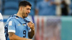 Hậu chỉ trích trọng tài vì bị loại tức tưởi, Suarez tiếp tục tố: 'FIFA luôn chống lại Uruguay'