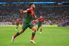 VIDEO: 'Người thay thế' Ronaldo ghi siêu phẩm tung lưới Thụy Sĩ, Bồ Đào Nha đá như 'lên đồng'