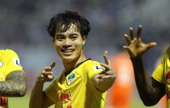 Cầu thủ Hàn Quốc: 'Cứ giữ vững phong độ, suất đá chính tại K-League sẽ sớm đến với Văn Toàn'