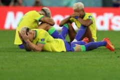 Ronaldo: 'Các cầu thủ Brazil đáng ra nên nằm giả chết để bảo toàn tỷ số'