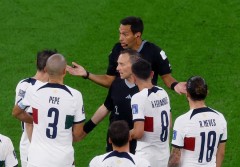 Nỗi oan thấu trời, Bruno và Pepe dằn mặt từ trọng tài đến FIFA: 'Hãy trao chức vô địch cho Argentina luôn đi'