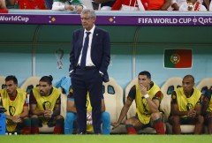 Chia tay HLV Santos, LĐBĐ Bồ Đào Nha lại mời 'kẻ thù không đội trời chung' vs Ronaldo về dẫn dắt