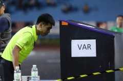 Sau tranh cãi trận Việt Nam - Malaysia, AFF cân nhắc việc sử dụng VAR và chỉ đá trên sân của Thái Lan?