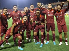 Nỗi buồn V-League: Đội bóng của thủ thành Văn Lâm đối diện nguy cơ giải thể vì 'vung tiền quá trán'