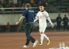 Chuyên gia châu Âu: 'Quang Hải là một dạng cầu thủ của truyền thông, gọi về đá AFF Cup là một sai lầm'