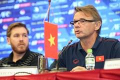 Chuyên gia châu Âu: 'HLV Troussier cần xem xét lại tham vọng dự World Cup cùng ĐT Việt Nam'